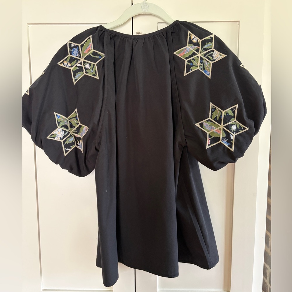 Entro Black Blouse with Star Embroidery - Picture 3 of 5